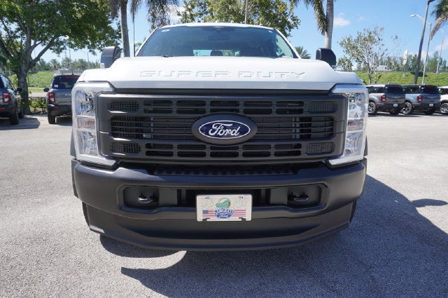 2027 Ford F-550SD Base