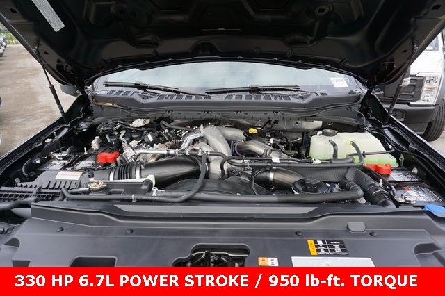 2026 Ford F-550SD F-550® LARIAT®