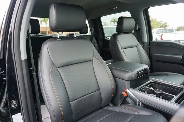 2026 Ford F-550SD F-550® LARIAT®