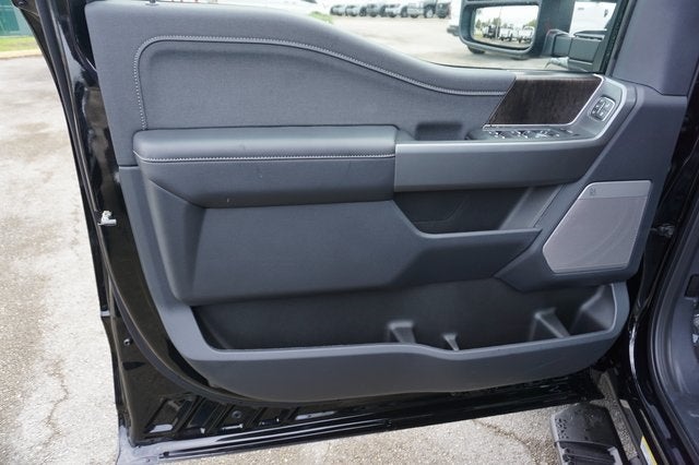 2026 Ford F-550SD F-550® LARIAT®