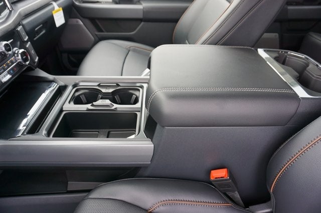 2026 Ford F-550SD F-550® LARIAT®