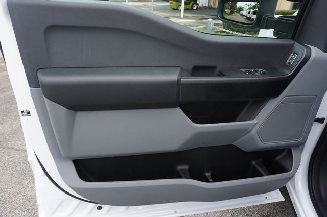 2027 Ford F-350SD Base
