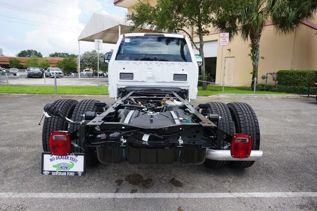 2027 Ford F-350SD Base