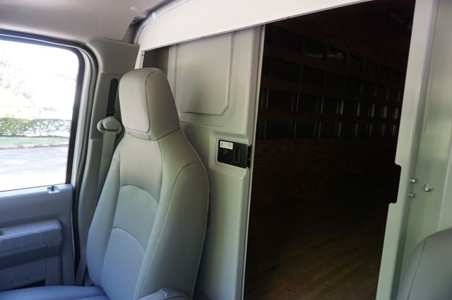 2027 Ford E-450SD E-450 DRW