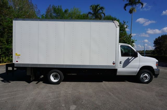 2027 Ford E-450SD E-450 DRW
