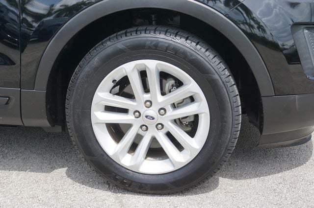 2017 Ford Explorer Base