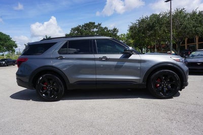 2022 Ford Explorer Base