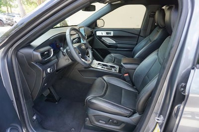 2022 Ford Explorer Base