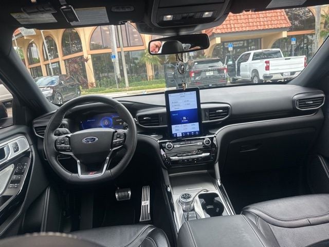 2023 Ford Explorer Base