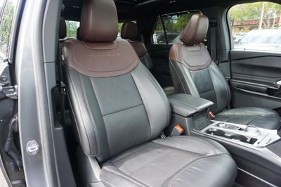 2023 Ford Explorer Platinum