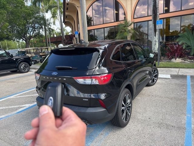 2021 Ford Escape Hybrid SE