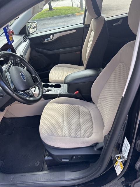 2021 Ford Escape Hybrid SE