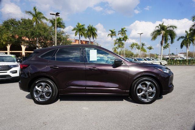 2023 Ford Escape Hybrid ST-Line