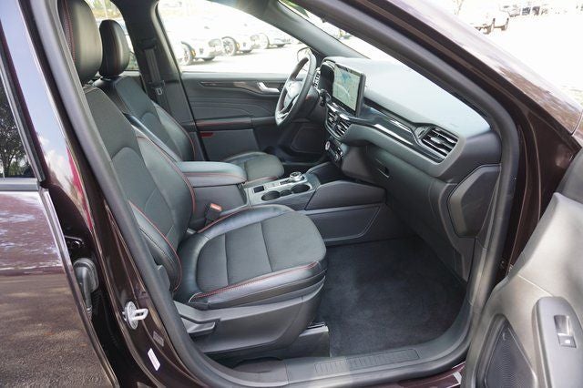 2023 Ford Escape Hybrid ST-Line