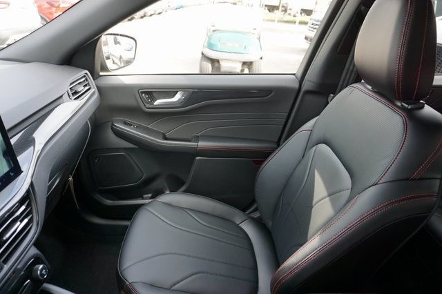 2026 Ford Escape Hybrid ST-Line Elite