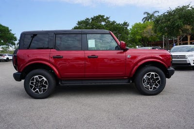 2026 Ford Bronco Outer Banks®
