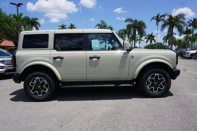 2026 Ford Bronco Outer Banks®