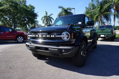 2026 Ford Bronco Outer Banks®