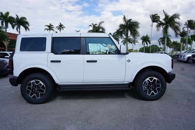 2026 Ford Bronco Outer Banks®