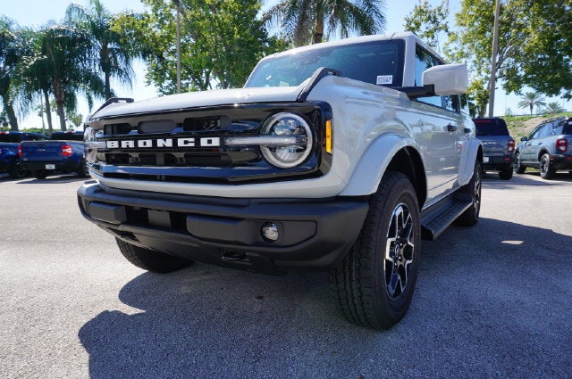 2026 Ford Bronco Outer Banks®