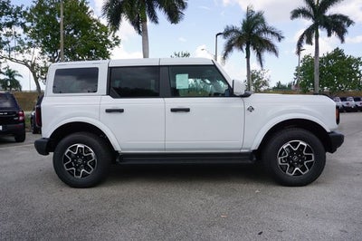 2026 Ford Bronco Outer Banks®