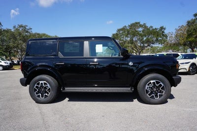 2026 Ford Bronco Outer Banks®