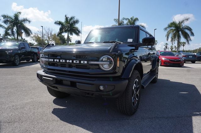 2026 Ford Bronco Outer Banks®