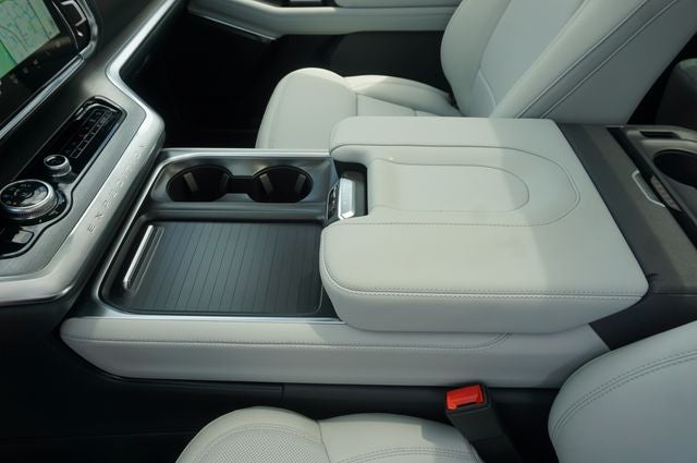 2027 Ford Expedition Max MAX Platinum
