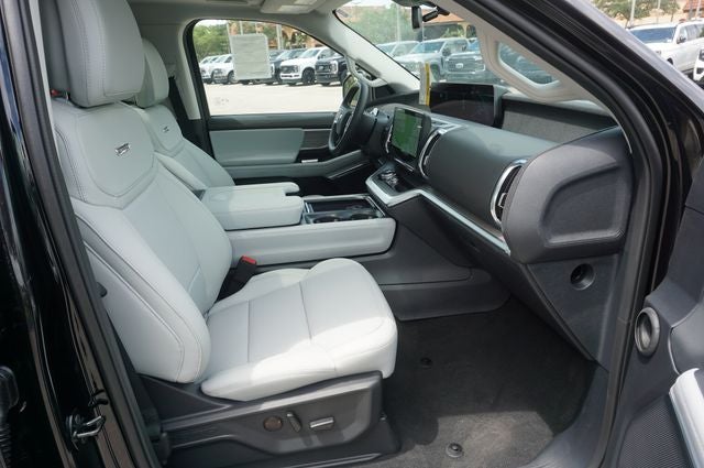 2027 Ford Expedition Max MAX Platinum