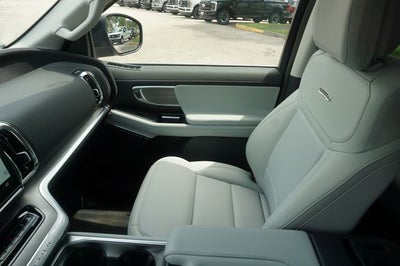 2027 Ford Expedition Max MAX Platinum