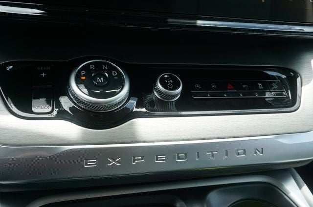 2027 Ford Expedition Max MAX Platinum