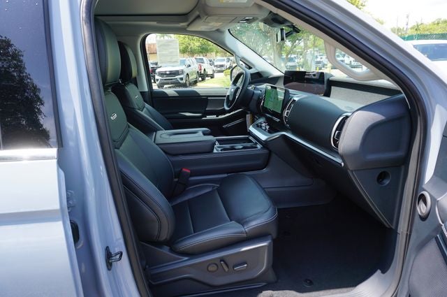 2027 Ford Expedition Max MAX Platinum