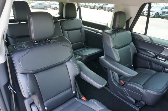 2027 Ford Expedition Max MAX Platinum