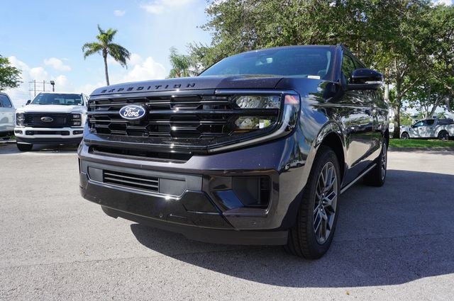 2027 Ford Expedition Max MAX Platinum