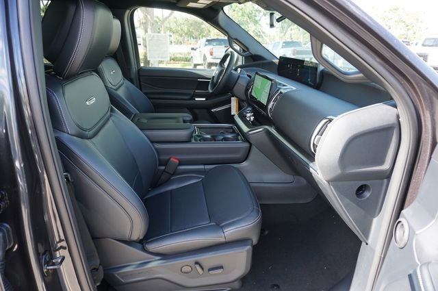 2027 Ford Expedition Max MAX Platinum