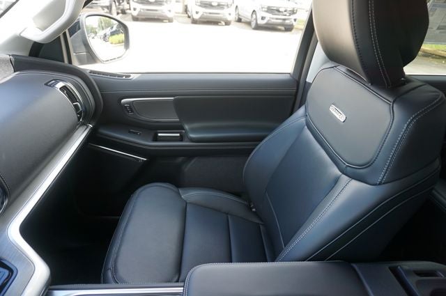 2027 Ford Expedition Max MAX Platinum
