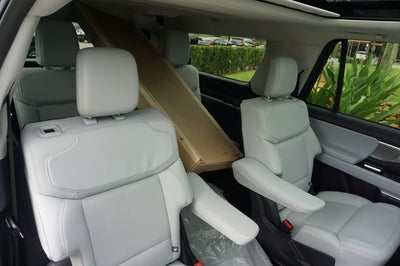 2027 Ford Expedition Max MAX Platinum