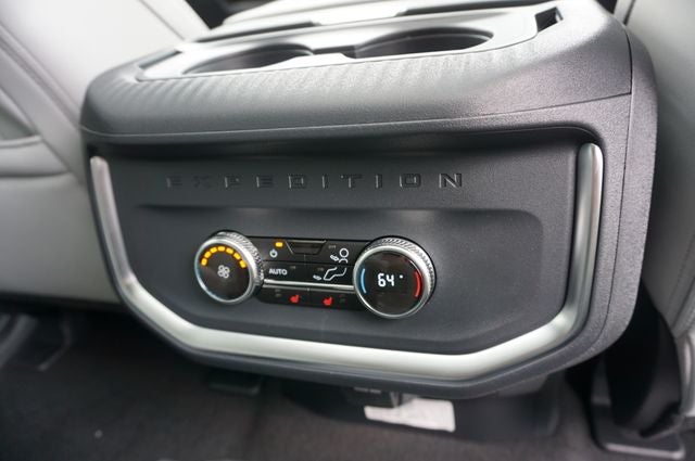 2027 Ford Expedition Max MAX Platinum