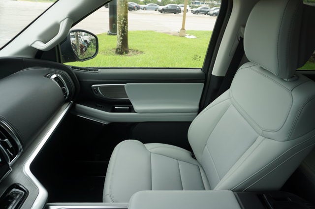2027 Ford Expedition Max MAX Platinum