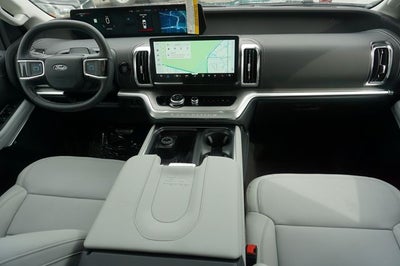 2027 Ford Expedition Max MAX Platinum