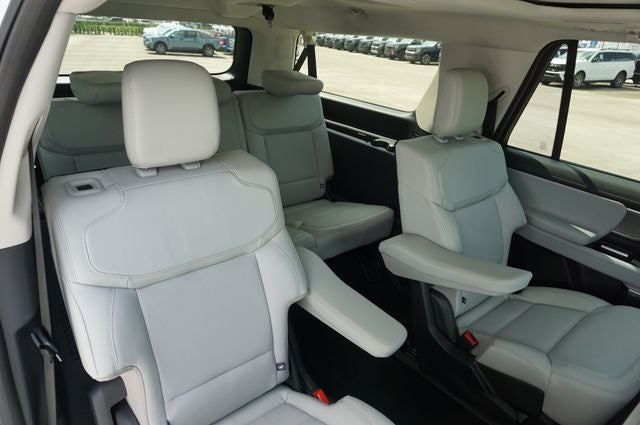 2027 Ford Expedition Max MAX Platinum