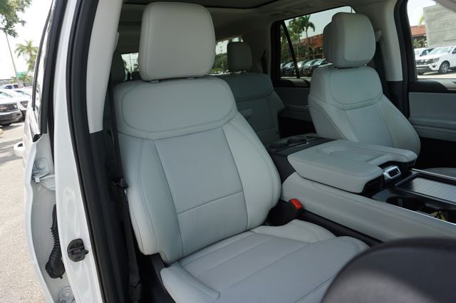 2027 Ford Expedition Max MAX Platinum