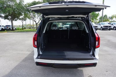 2027 Ford Expedition Max MAX Platinum