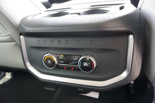 2027 Ford Expedition Max MAX Platinum