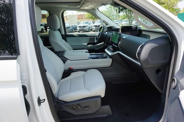 2027 Ford Expedition Max MAX Platinum