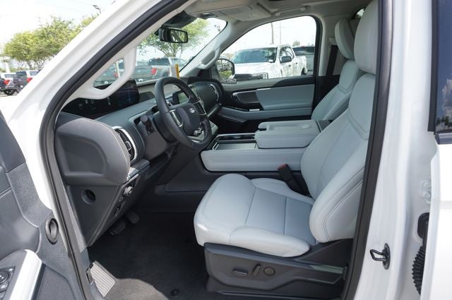 2027 Ford Expedition Max MAX Platinum