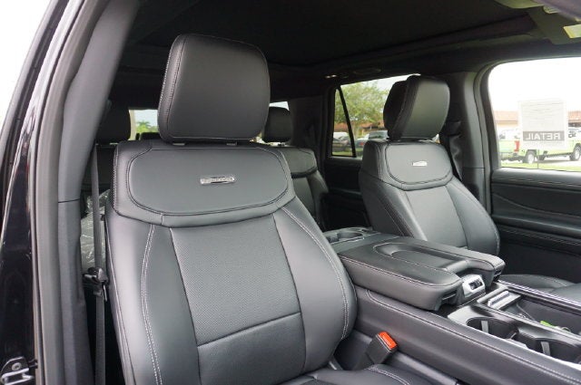 2027 Ford Expedition Max MAX Platinum