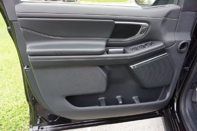 2027 Ford Expedition Max MAX Platinum