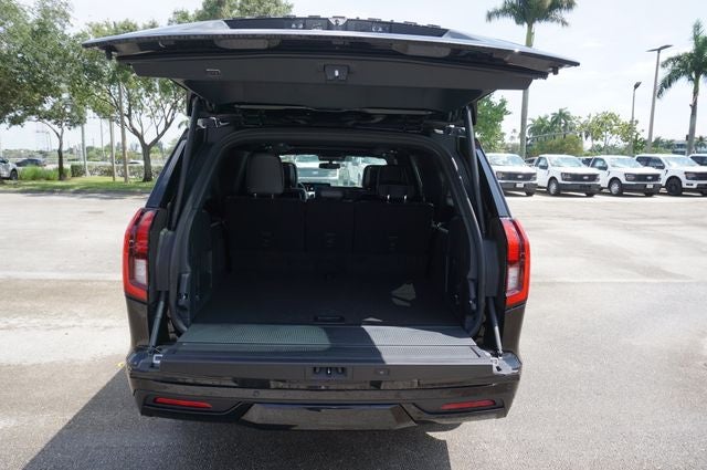 2027 Ford Expedition Max MAX Platinum