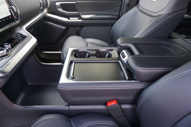 2027 Ford Expedition Max MAX Platinum
